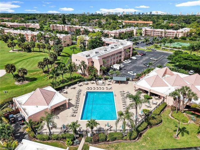 150 Turtle Lake CT 303, Naples, FL 34105