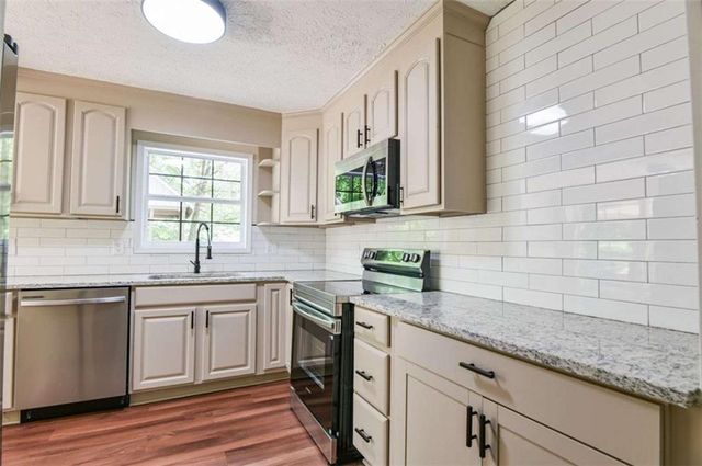 230 Flamingo Dr, Monticello, GA 31064