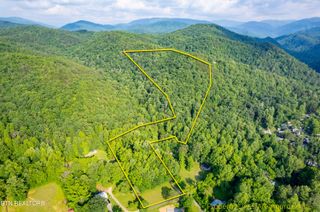226 Stables Drive, Townsend, TN 37882