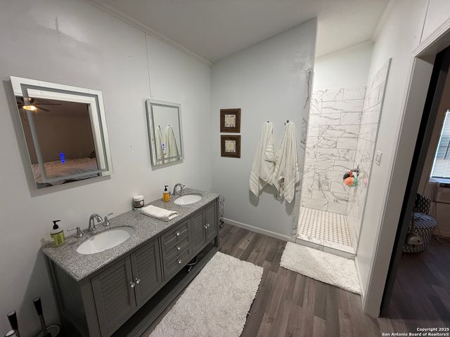 245 Laurel Creek, Pipe Creek, TX 78063