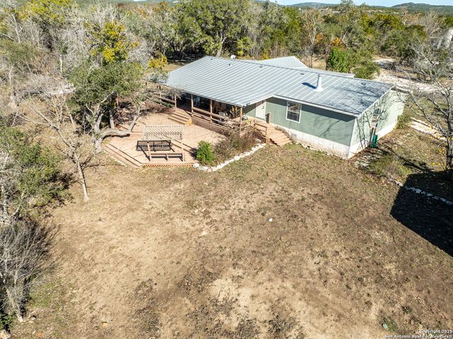 245 Laurel Creek, Pipe Creek, TX 78063