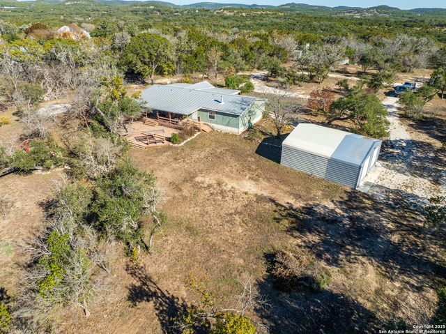 245 Laurel Creek, Pipe Creek, TX 78063