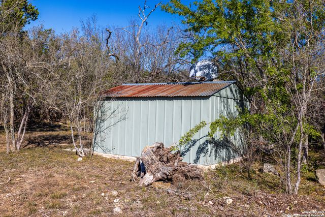 245 Laurel Creek, Pipe Creek, TX 78063