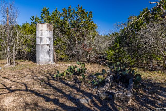 245 Laurel Creek, Pipe Creek, TX 78063