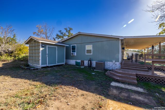 245 Laurel Creek, Pipe Creek, TX 78063