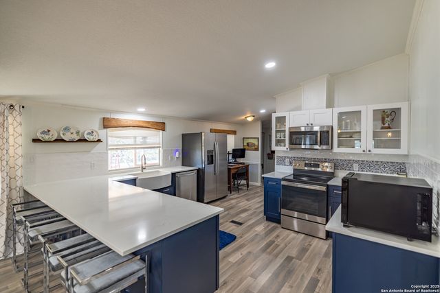 245 Laurel Creek, Pipe Creek, TX 78063