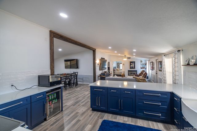 245 Laurel Creek, Pipe Creek, TX 78063