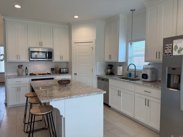 14024 Trailhead Dr, Gonzales, LA 70737