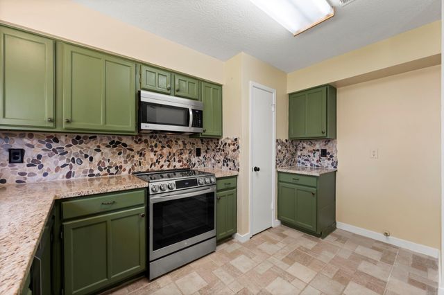 16734 Summer Dew Lane, Houston, TX 77095