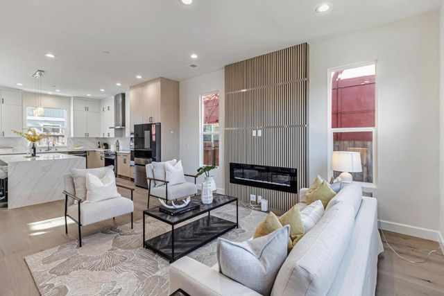 304308 Redwood Avenue, Redwood City, CA 94061