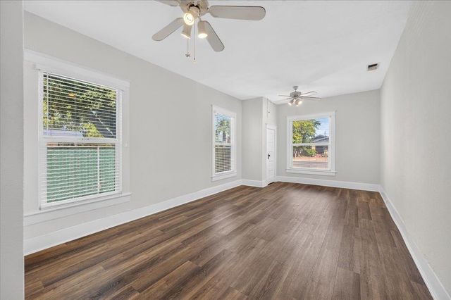 720 E Dudley Avenue, Fresno, CA 93728