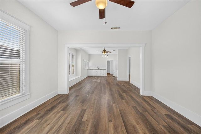 720 E Dudley Avenue, Fresno, CA 93728
