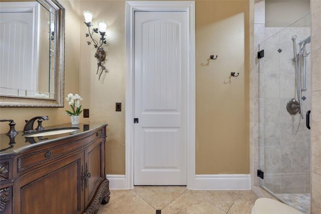 17408 Regatta View DR, Jonestown, TX 78645