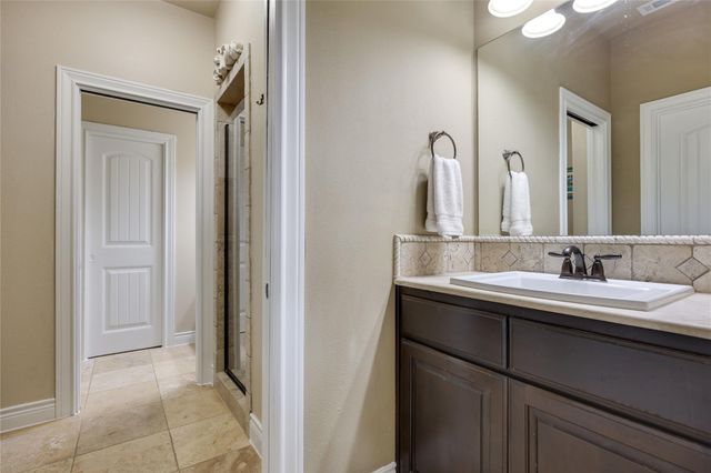 17408 Regatta View DR, Jonestown, TX 78645