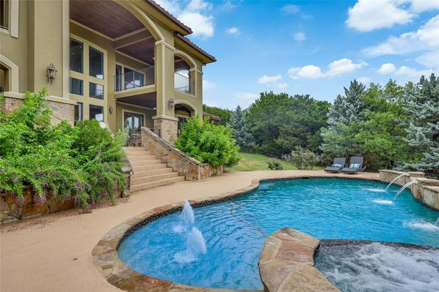 17408 Regatta View DR, Jonestown, TX 78645