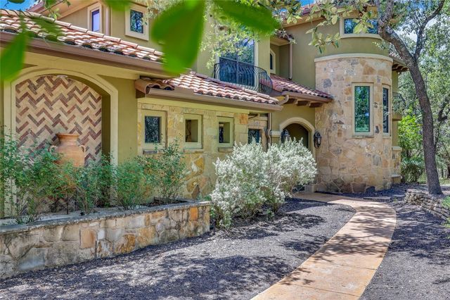 17408 Regatta View DR, Jonestown, TX 78645