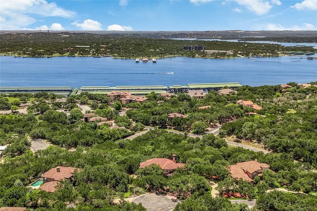 17408 Regatta View DR, Jonestown, TX 78645