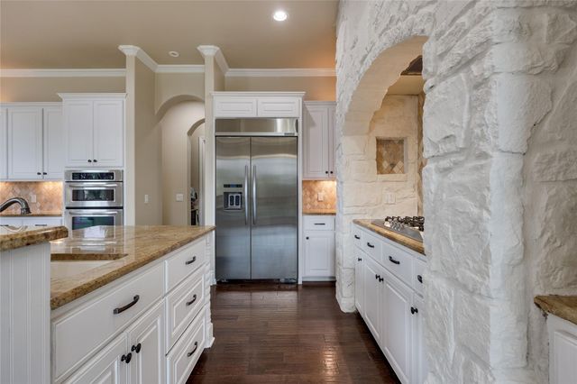 17408 Regatta View DR, Jonestown, TX 78645