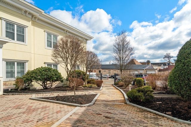 426 Main Street 205, Stoneham, MA 02180