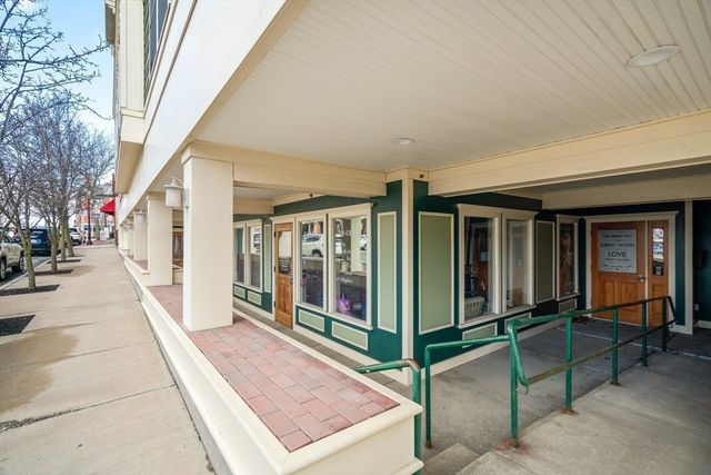 426 Main Street 205, Stoneham, MA 02180