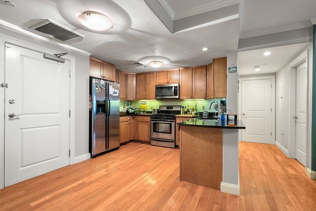 426 Main Street 205, Stoneham, MA 02180