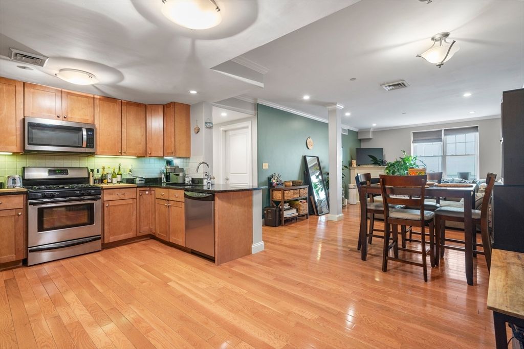 426 Main Street 205, Stoneham, MA 02180