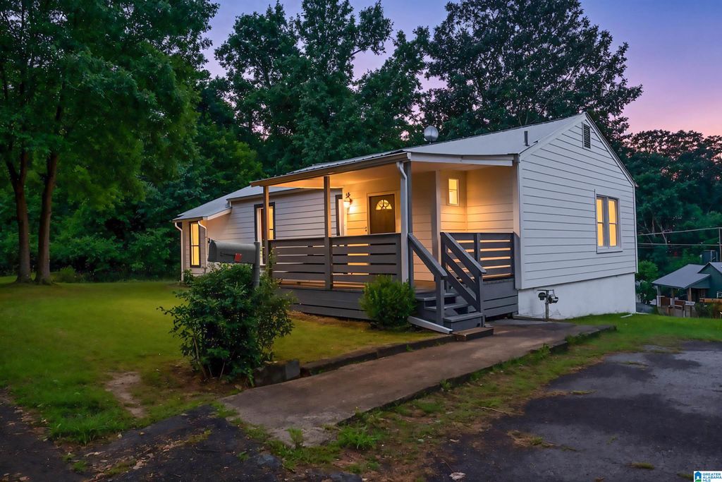 580 61ST STREET S, Birmingham, AL 35212
