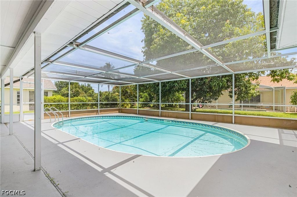 1306 SE 21st LN, Cape Coral, FL 33990