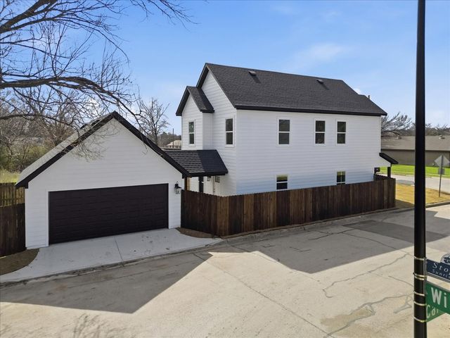 2801 Mount Horum Way, Fort Worth, TX 76105