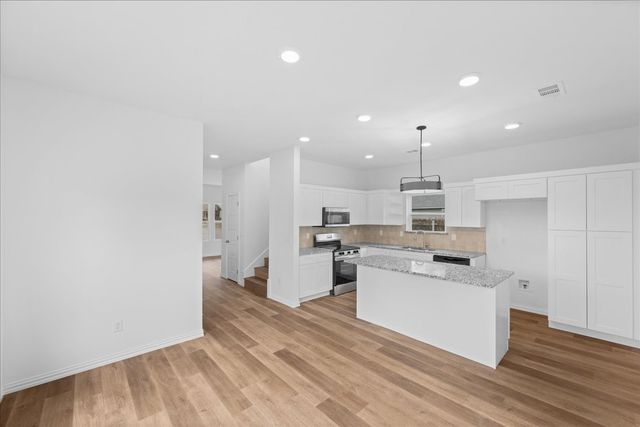 2801 Mount Horum Way, Fort Worth, TX 76105