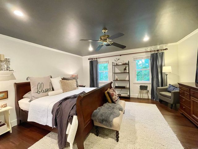 11 Riverwood Place, Maumelle, AR 72113