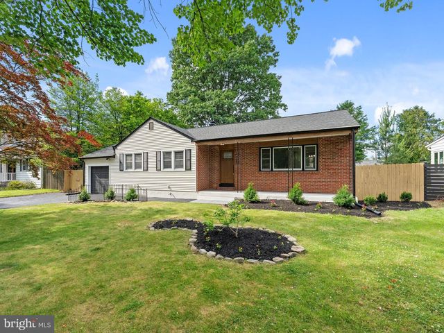 20 ROCKLAND RD, Ewing, NJ 08618
