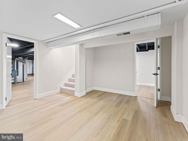 20 ROCKLAND RD, Ewing, NJ 08618