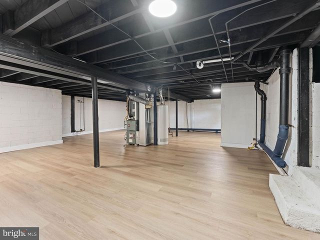 20 ROCKLAND RD, Ewing, NJ 08618