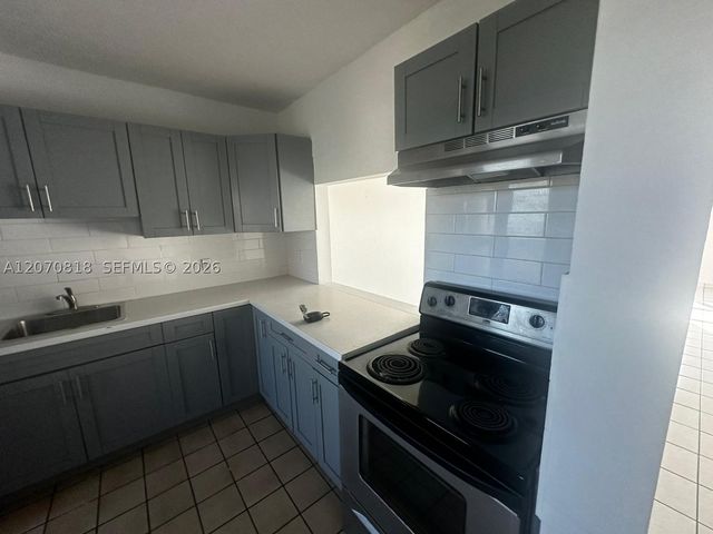 18700 NE 3rd Ct 626, Miami, FL 33179