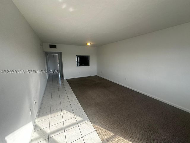 18700 NE 3rd Ct 626, Miami, FL 33179