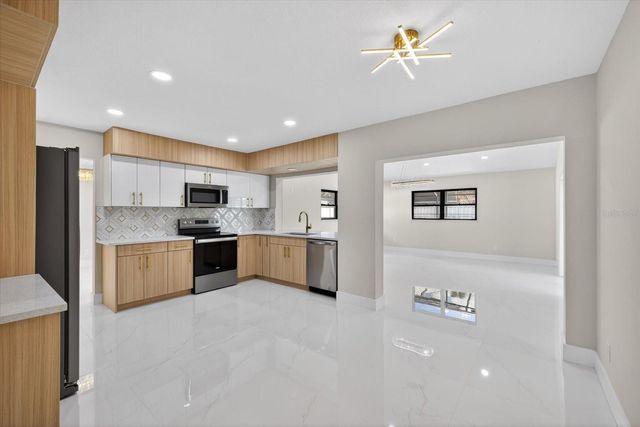 7608 PALMBROOK DRIVE, Tampa, FL 33615