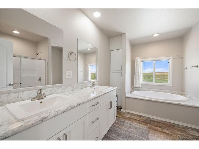 39633 E 160th Ave, Keenesburg, CO 80643
