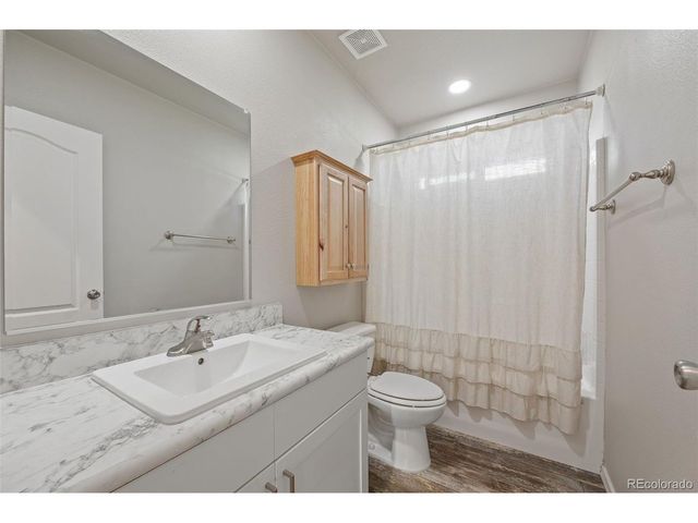 39633 E 160th Ave, Keenesburg, CO 80643