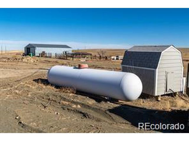 39633 E 160th Ave, Keenesburg, CO 80643
