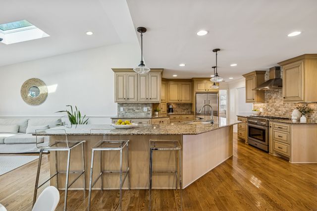 1234 Windsor Dr, Gallatin, TN 37066