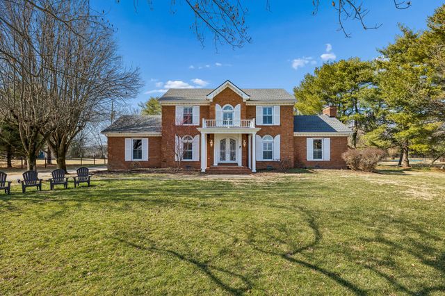 1234 Windsor Dr, Gallatin, TN 37066