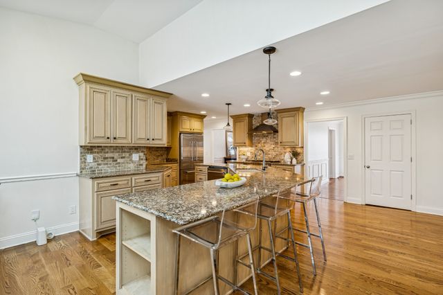 1234 Windsor Dr, Gallatin, TN 37066