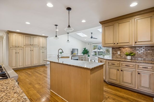 1234 Windsor Dr, Gallatin, TN 37066