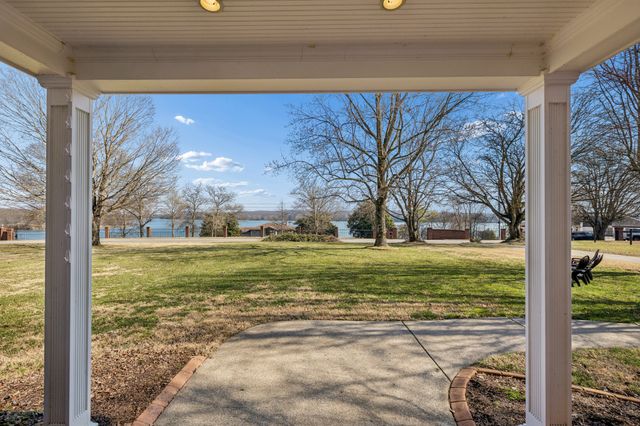 1234 Windsor Dr, Gallatin, TN 37066