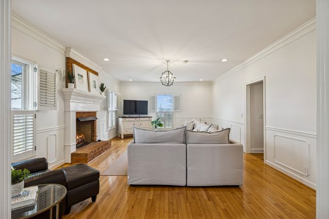 1234 Windsor Dr, Gallatin, TN 37066