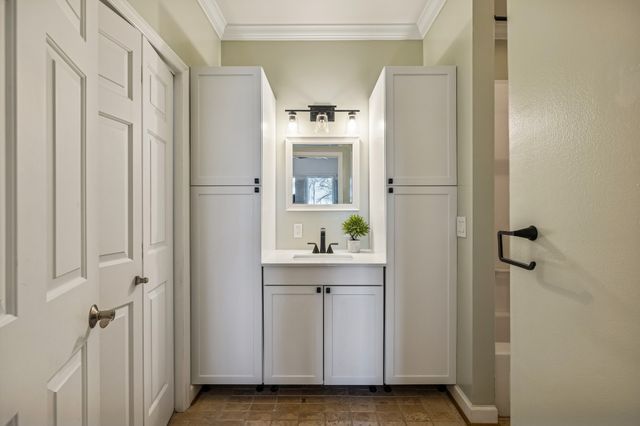 1234 Windsor Dr, Gallatin, TN 37066