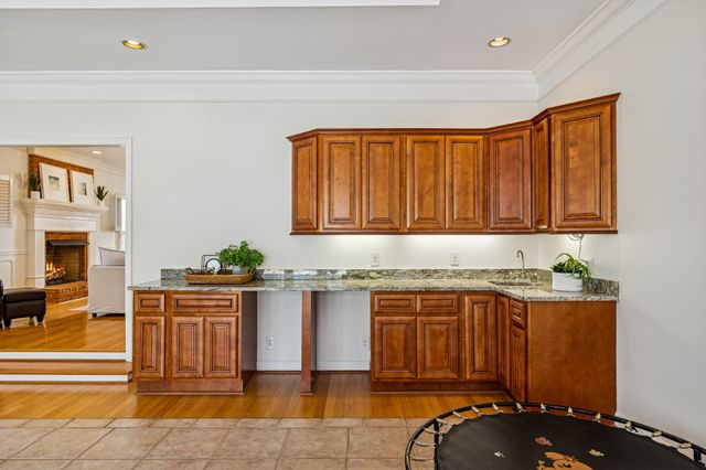 1234 Windsor Dr, Gallatin, TN 37066