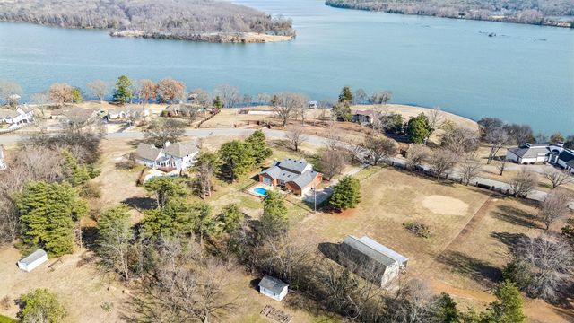 1234 Windsor Dr, Gallatin, TN 37066