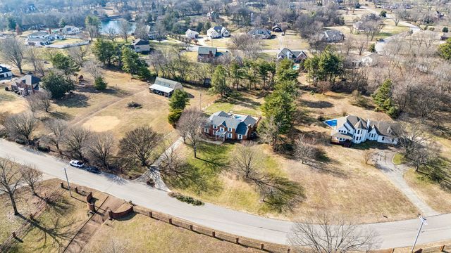 1234 Windsor Dr, Gallatin, TN 37066